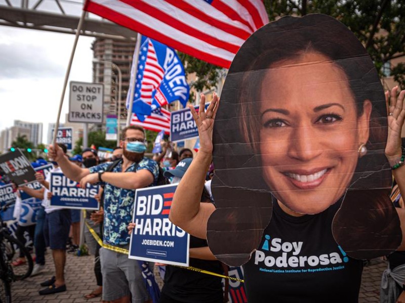 62% de latinos en EU votaron por Kamala Harris