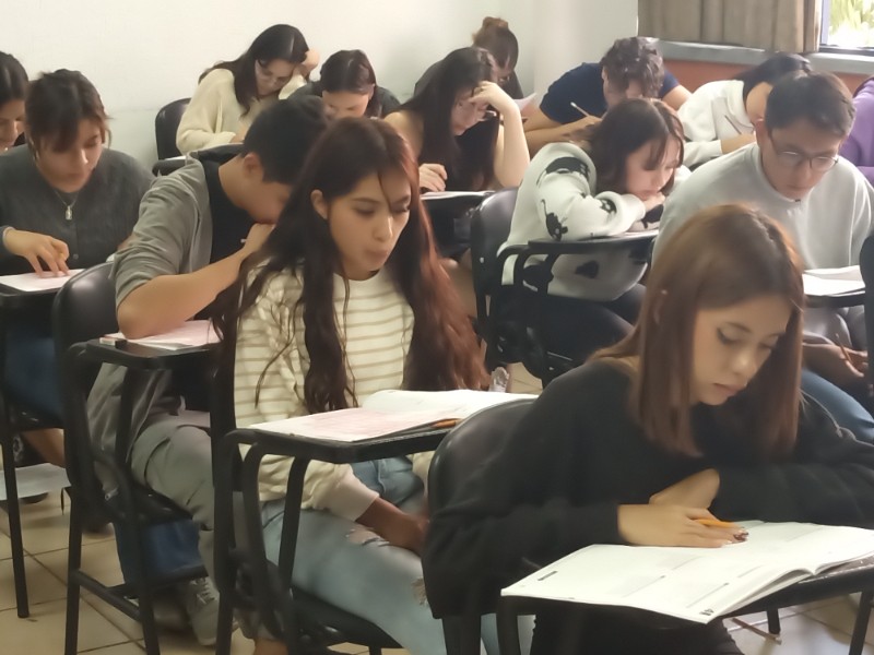 96% de aspirantes presentaron examen de admisión a la UdeG