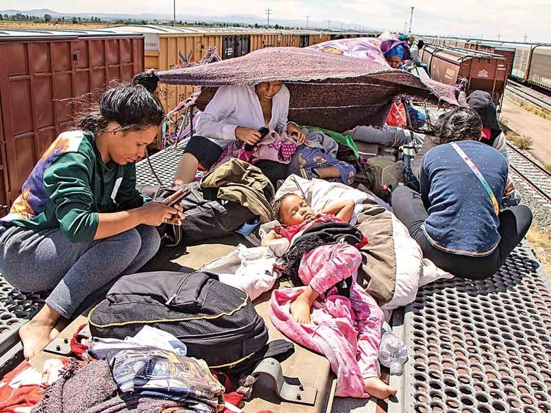 Agentes del INM golpean a migrantes en trenes de Zacatecas