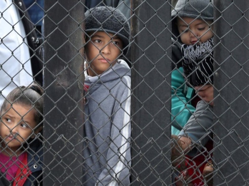 Alarmante: 13 mil niños inmigrantes detenidos en EUA
