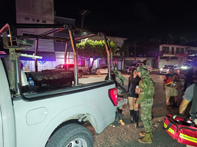 Alcoholizada, estampó su mini cooper en el boulevard de Tuxpan