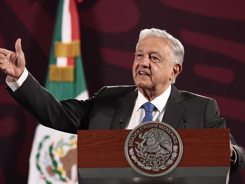 AMLO niega 