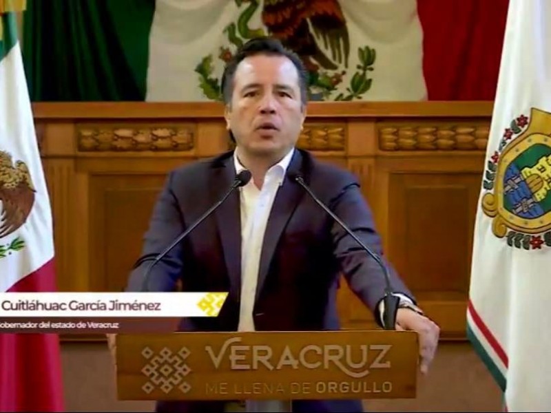 Anuncia gobernador de Veracruz doble apoyo a taxistas