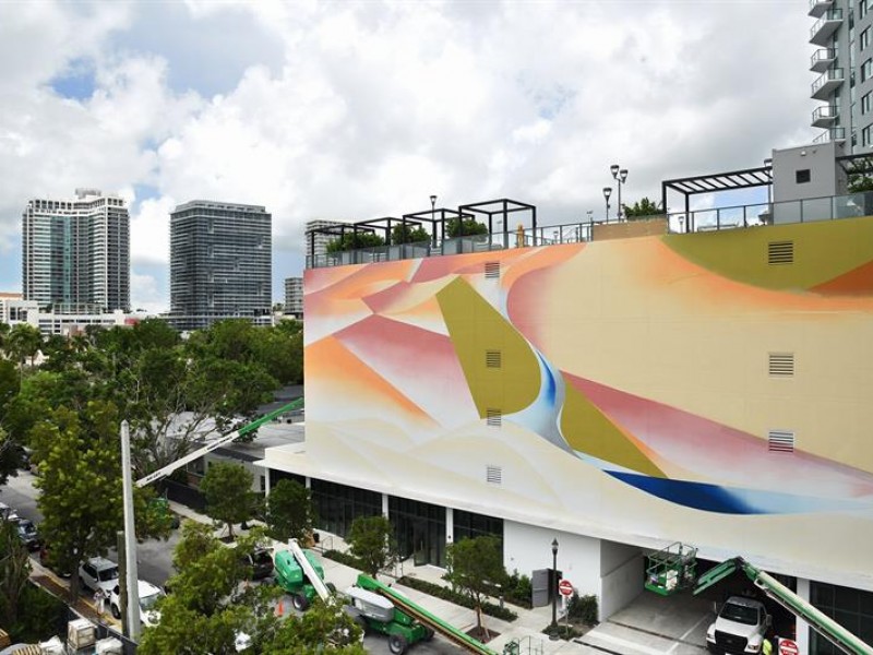 Artista mexicano realiza mural de 3.530 metros cuadrados