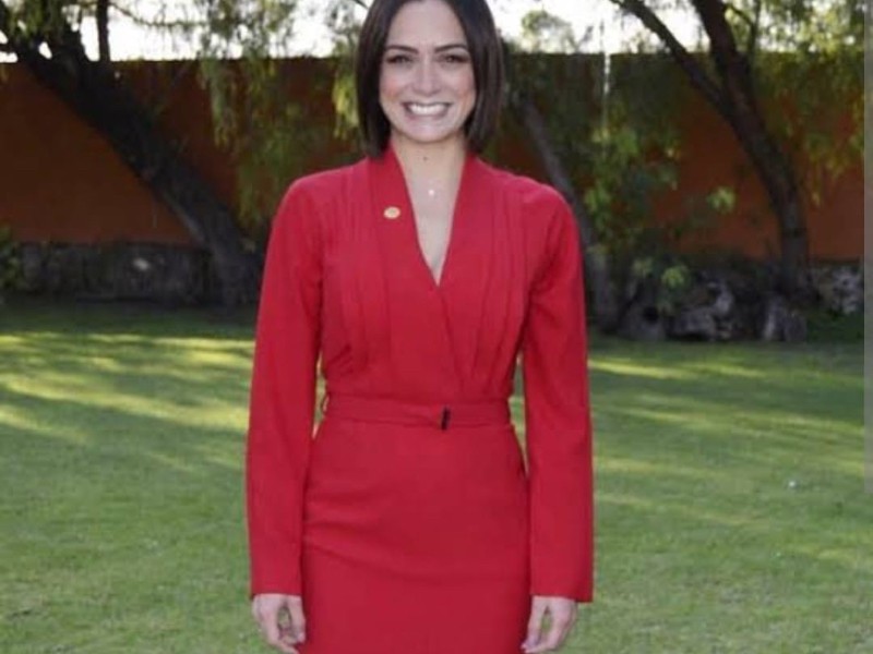 Asumiría Lynda Rangel oficialia mayor de Querétaro