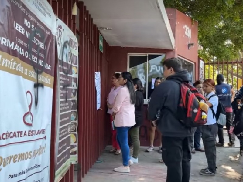 Autoridades establecen acuerdos con padres de alumnos del CBTIS 19