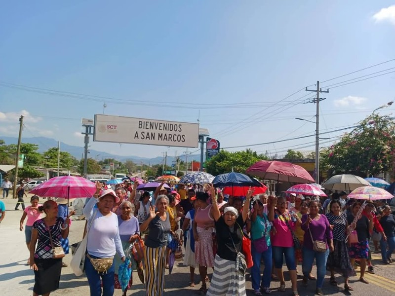 Bloquean entrada a San Marcos; piden reanudar censo por John