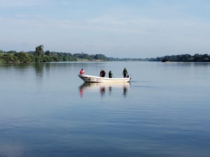 Buzos rescatan a joven sin vida en presa El Carmen