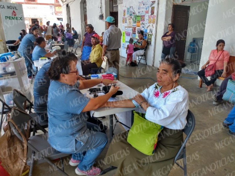 Caravanas médicas tienen mayor aceptación que centros médicos