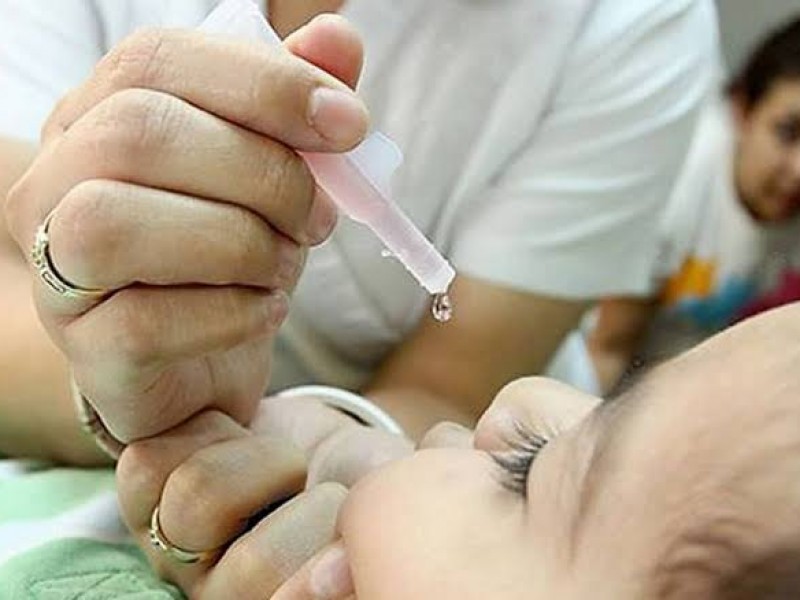 Centro de salud cuenta con abasto de vacunas para menores