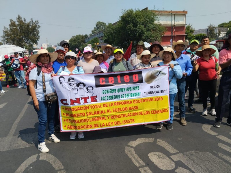 CETEG participa en protesta de la CNTE en CDMX