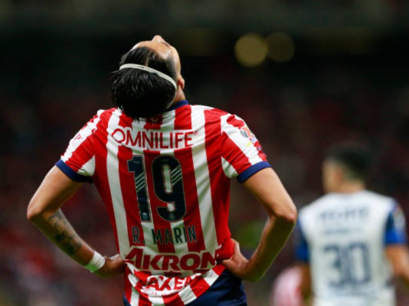 Chivas deja escapar el triunfo