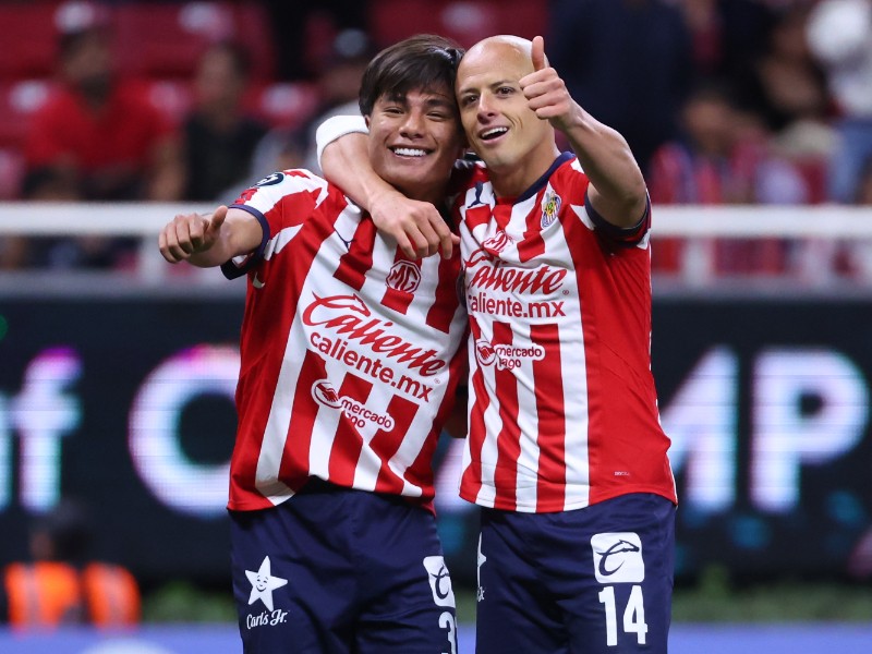 Chivas gana y Chicharito se reencuentra con el gol