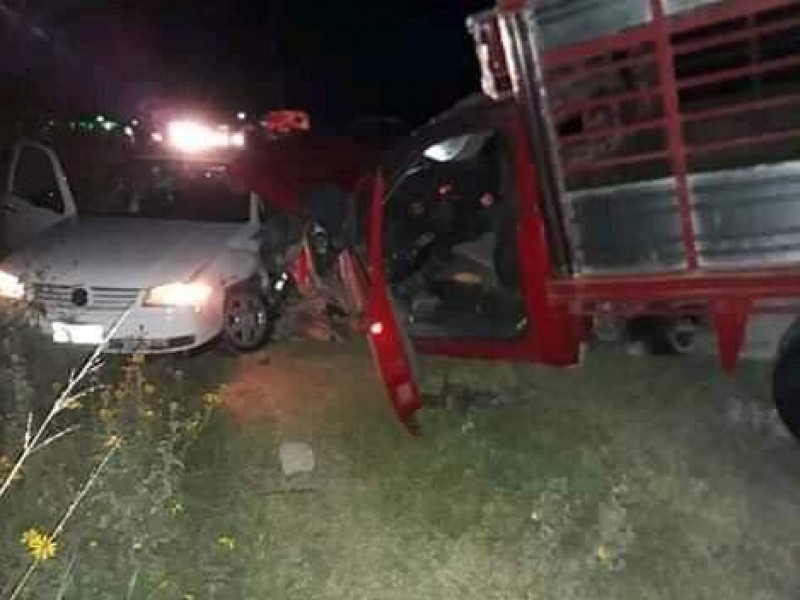 Chocan en crucero de Cuayucatepec