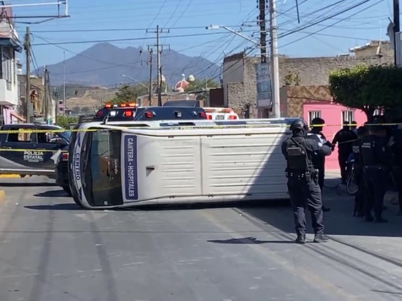 Chofer de transporte público responsable de choque contra patrulla: FGN