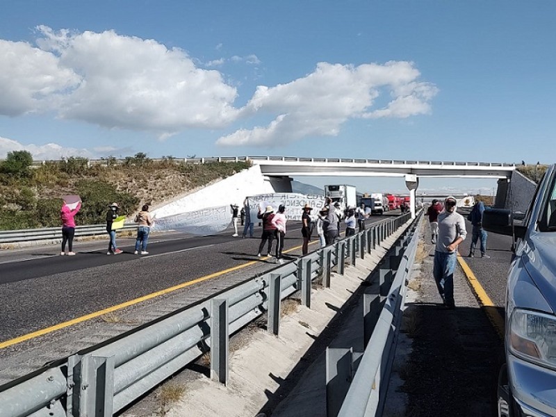 Cierran Autopista Puebla - Orizaba | MEGANOTICIAS