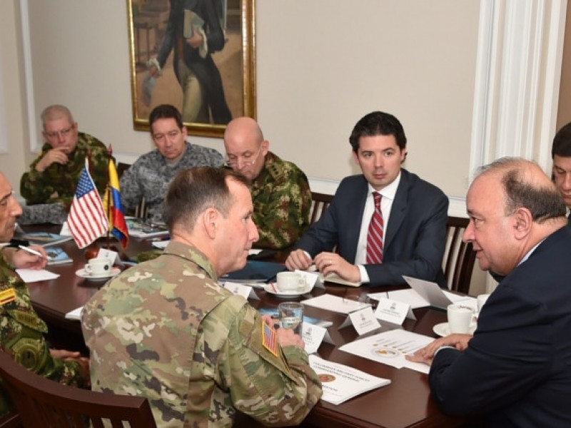 Colombia y Estados Unidos realzan seguridad y defensa