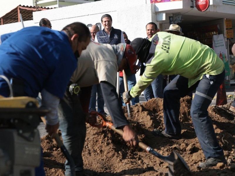 Comienzan reparaciones de colector pluvial en Av. Camelinas