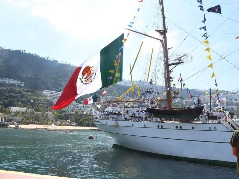 Concluye travesía Buque Escuela “Cuauhtémoc” en Acapulco