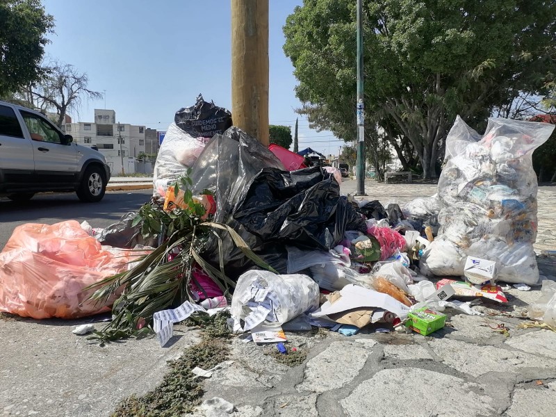 Contin a la presencia de basura en las calles de Tehuac n