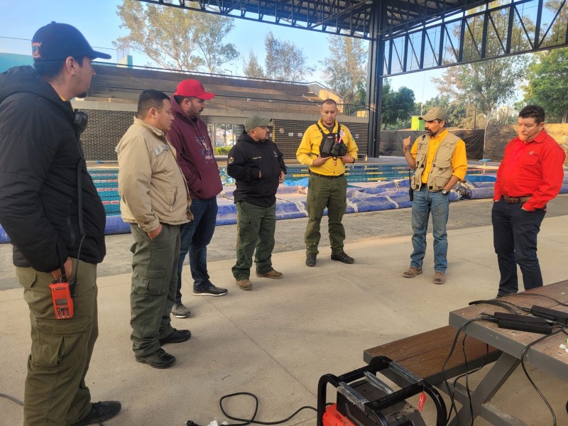 Continúan labores para controlar incendio en la Sierra de Quila