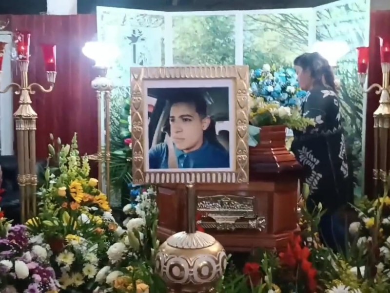 Despiden a Brandon y piden justicia en Lerdo de Tejada