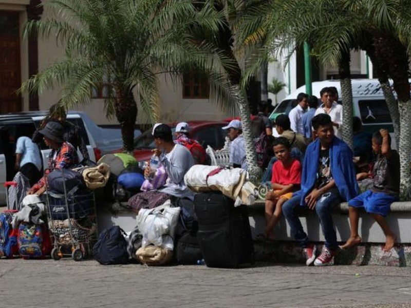 Despiertan migrantes en Parque de Tapachula