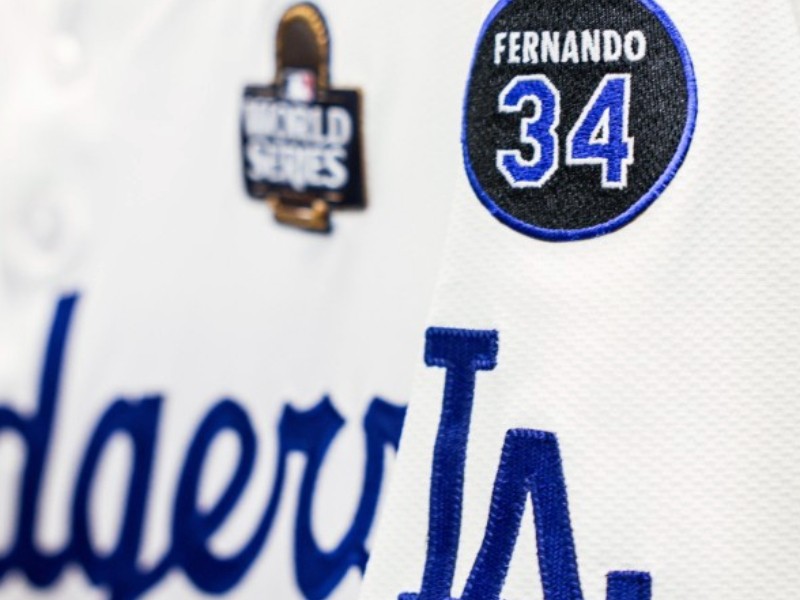 Dodgers usará parche conmemorativo en honor a Fernando Valenzuela