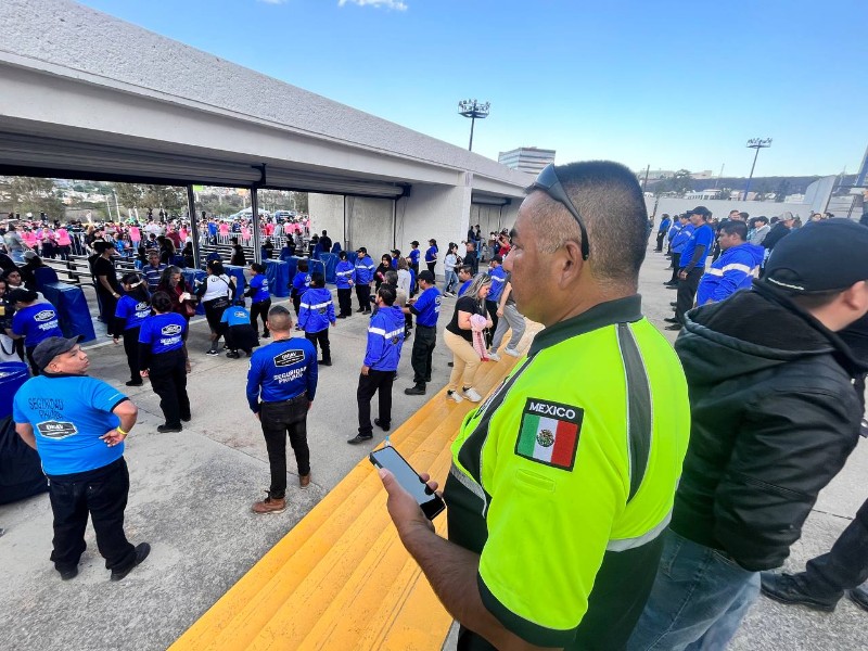 Dudas sobre la seguridad privada para Gallos Blancos vs Pumas