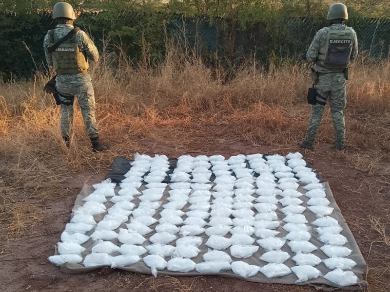 Ejército asegura 70 kg de metanfetamina en Culiacán, Sinaloa