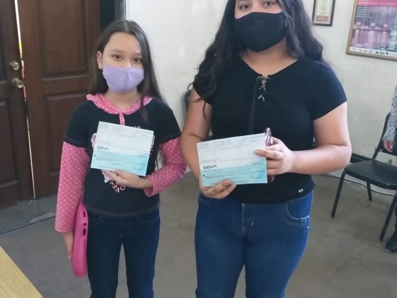 En espera de recoger sus becas 44 alumnos de Guaymas-Empalme-Valles