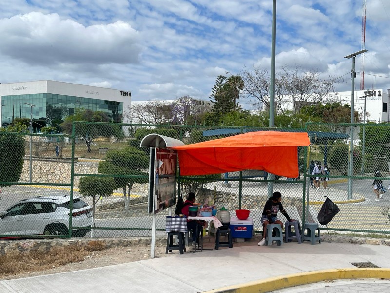 En privado toma protesta nuevo rector de la BUAP