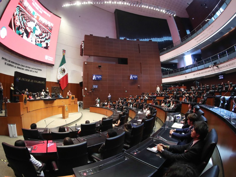 Exigen investigar denuncias de corrupción en el Senado