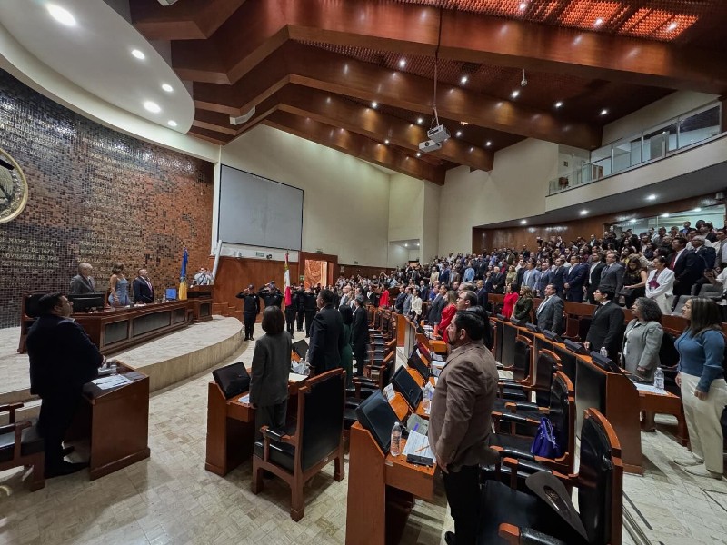 Falla Congreso de Jalisco en ser contrapeso del Ejecutivo