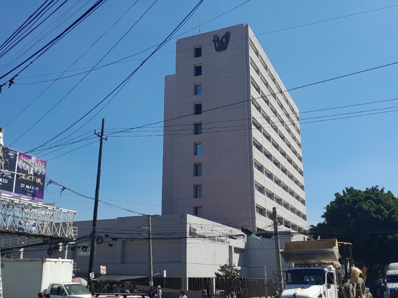 Faltan medicamentos para pacientes renales en clínicas del IMSS