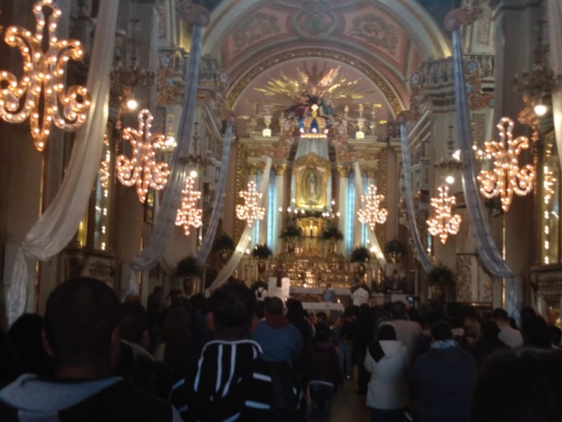 Fieles católicos acudieron al convento de Guadalupe