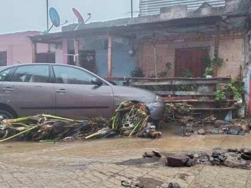 Fuertes lluvias dejan afectaciones en Rayón