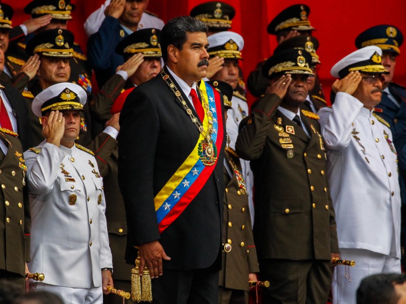 Fuerzas Armadas de Venezuela juran lealtad a Maduro