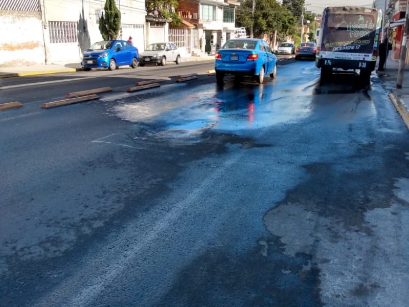 Fuga de agua en colonia Mayorazgo