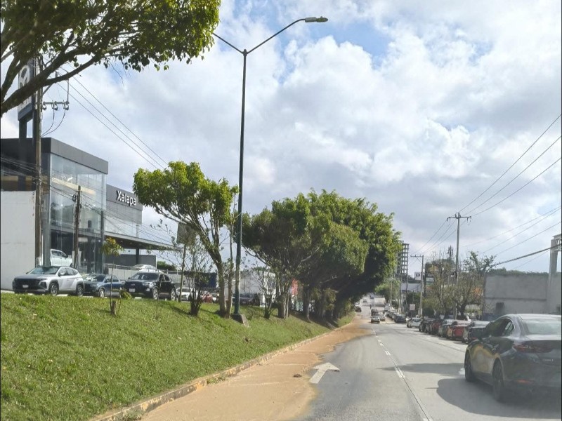 Fuga en Arco Sur deja sin agua a 10 colonias