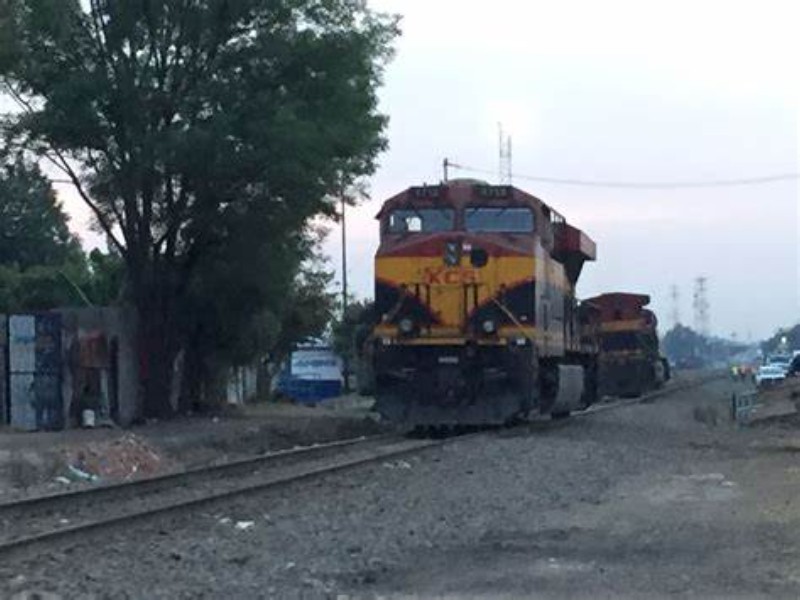 Gobierno estatal llama a la federación para sacar el tren