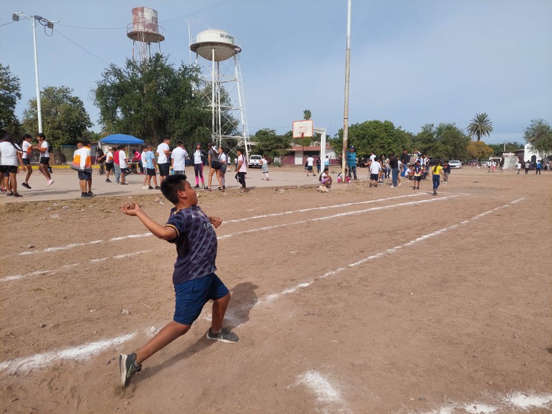 Gran participación de estudiantes en los Juegos Deportivos Escolares