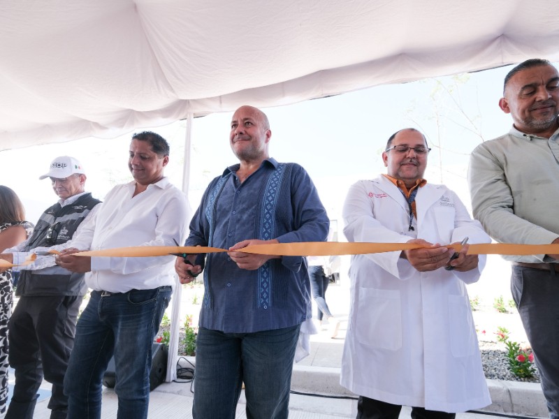 Inaugura Gobernador Alfaro nuevo Hospital de Tomatlán