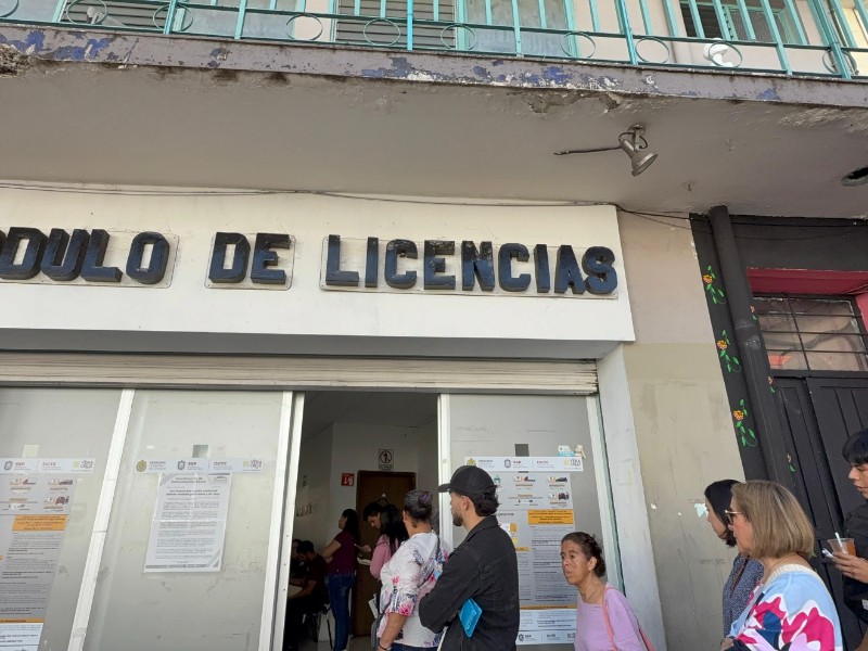 Indagará Gobierno quejas por tardanza en Módulos de Licencias