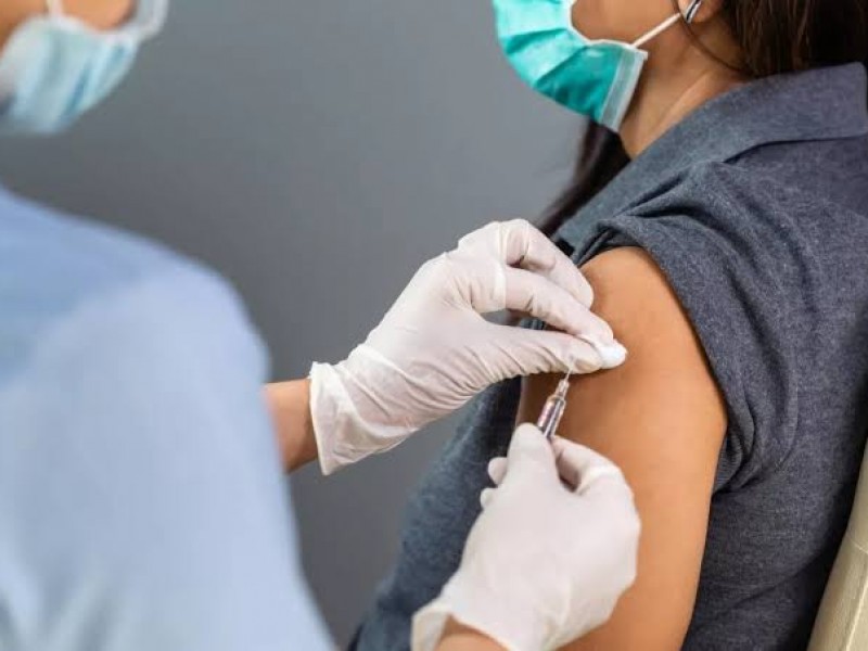 Instalan puesto de vacunación antiCOVID en Chilchota