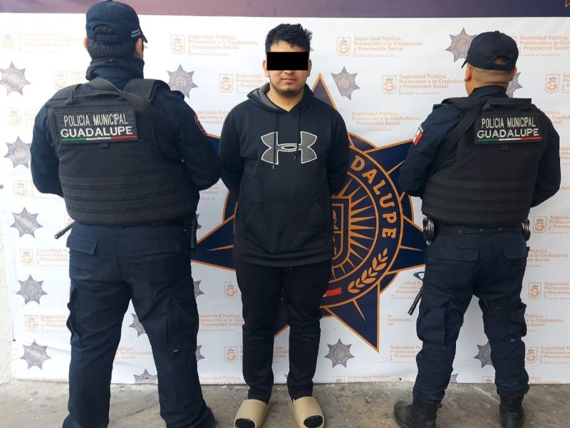 Intenta estrangular a su esposa embarazada en Guadalupe, Nuevo León