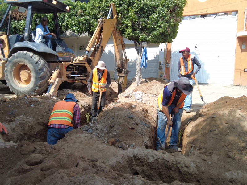 Intervienen calles en Lomas de Casa Blanca