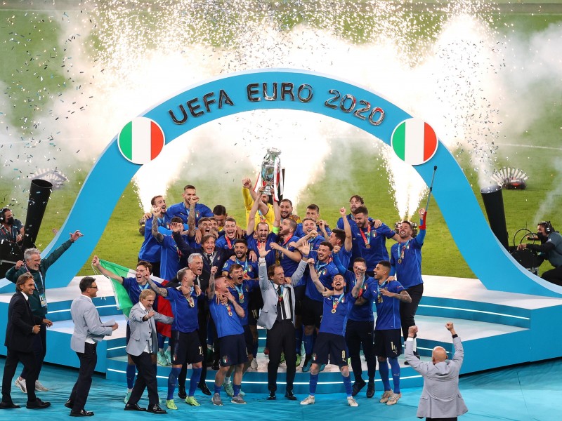 Italia alcanzó la gloria desde los penalties