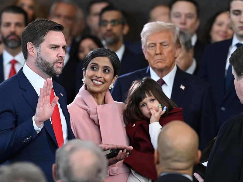 JD Vance toma posesión como vicepresidente de Estados Unidos