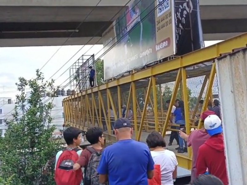 Joven intenta quitarse la vida en la México-Puebla